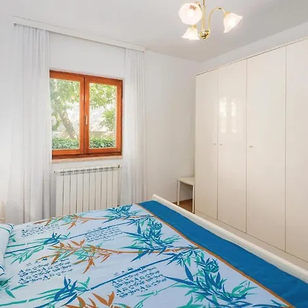 2 Bedroom Lovely In Labin (Istria)